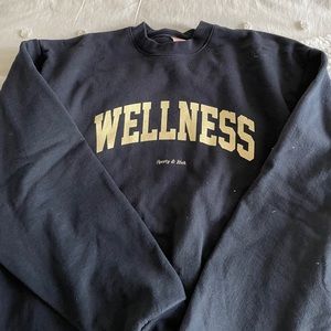 Navy blue sporty and rich crewneck